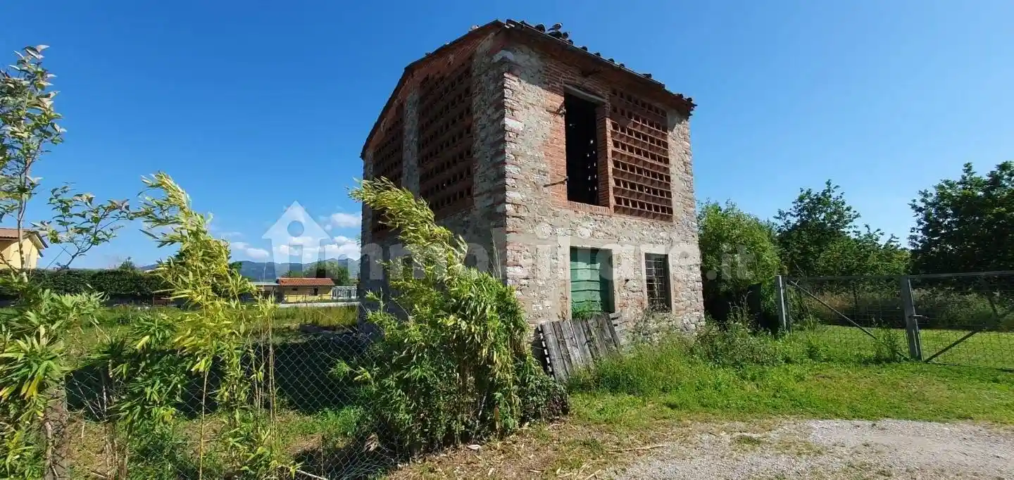 Rustico - Casale in vendita a Capannori