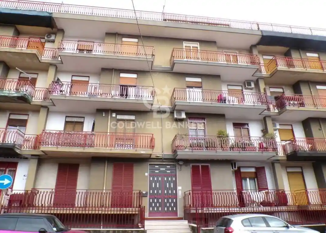 Appartamento in vendita a Aci Catena