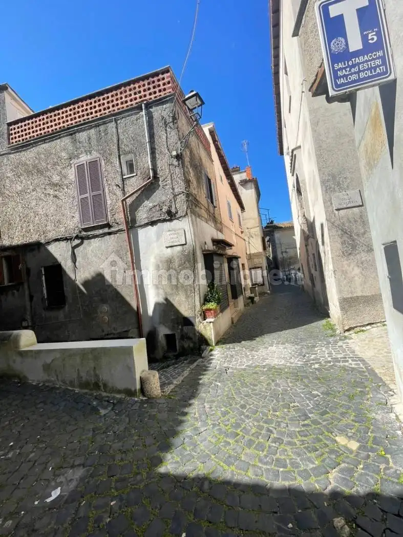 Appartamento in vendita a Vicovaro