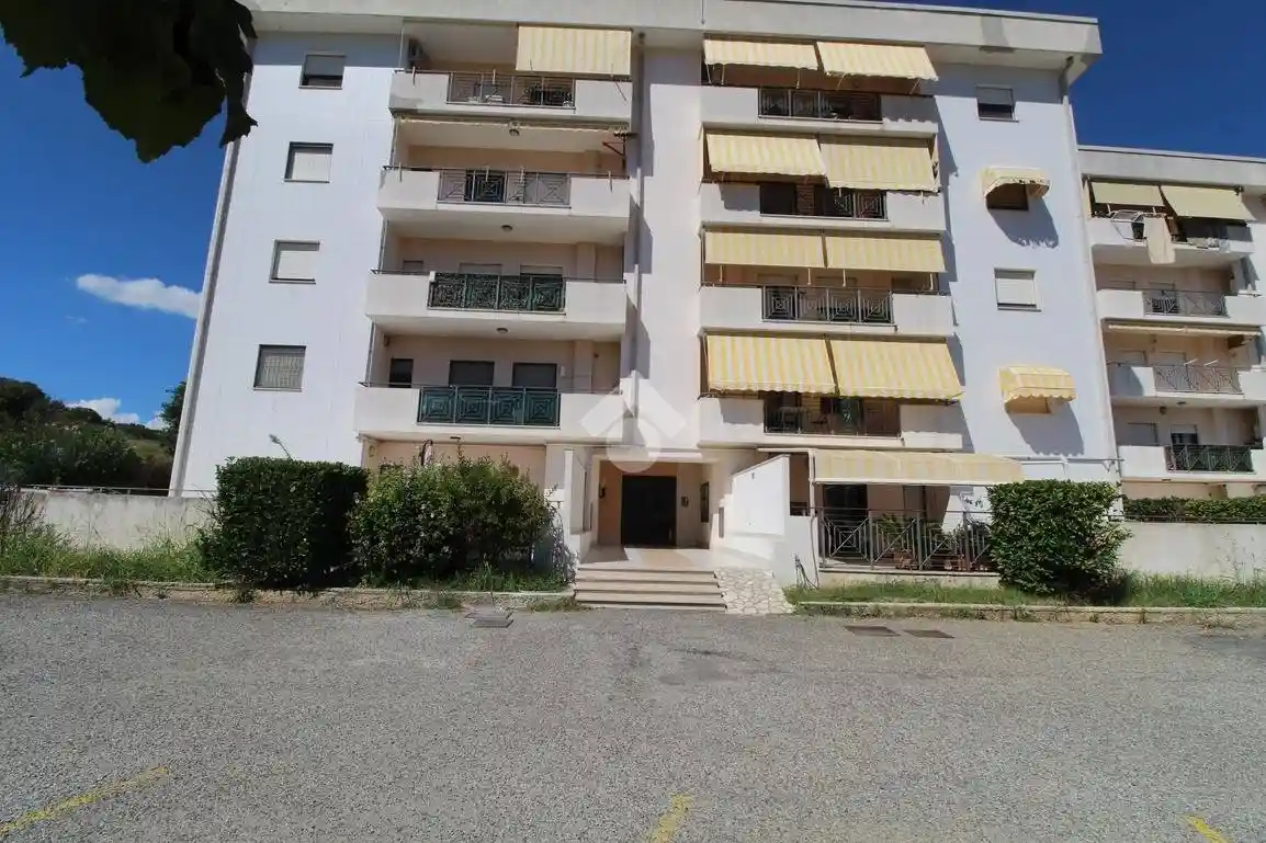 Trilocale via Alessandro Manzoni 58, Montalto Uffugo - foto 2