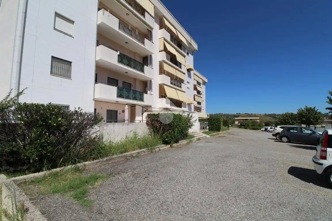 Trilocale via Alessandro Manzoni 58, Montalto Uffugo - foto 4