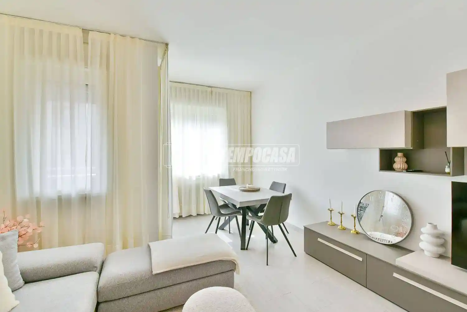 Appartamento in vendita a Lipomo