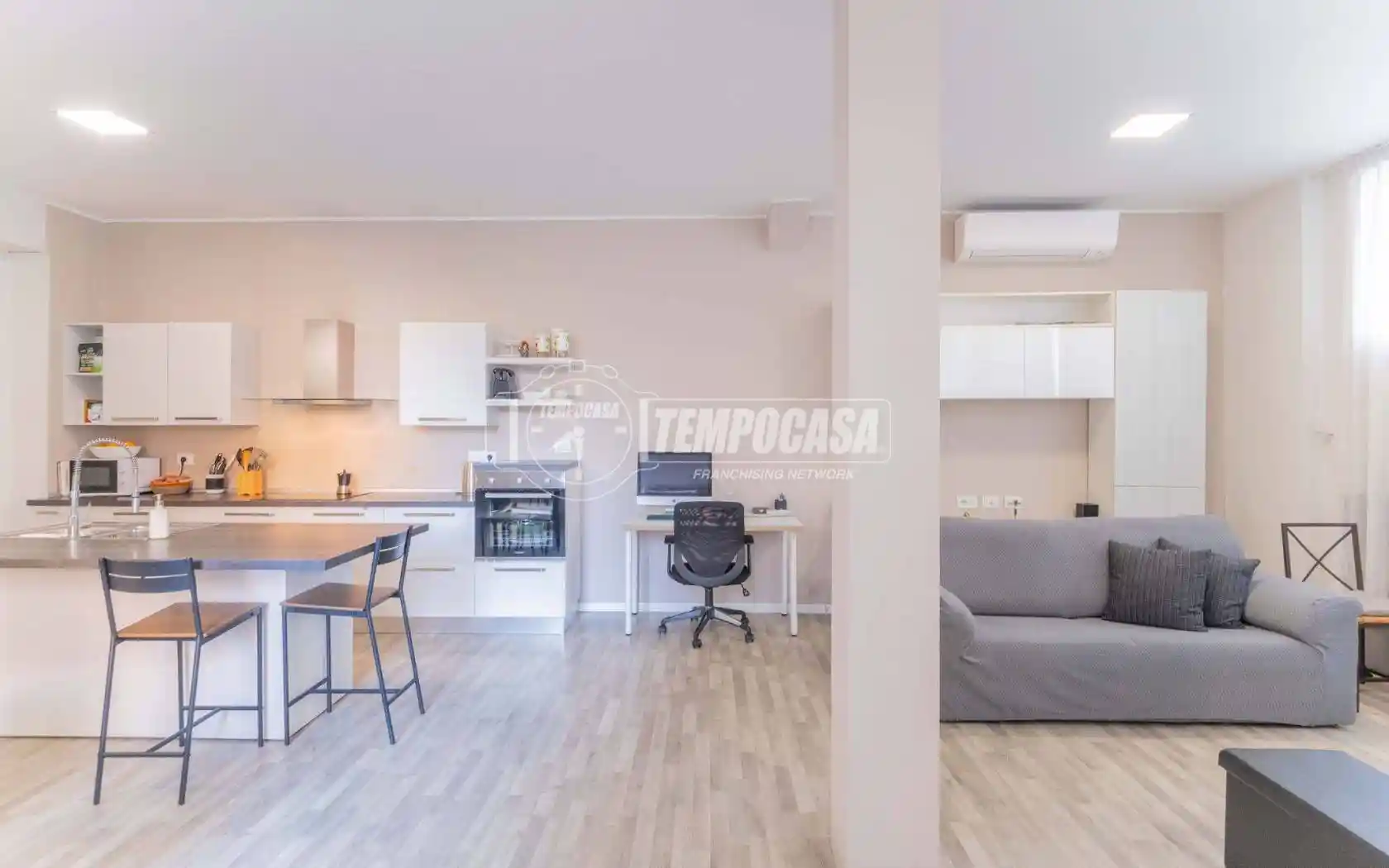 Quadrilocale via GIOACCHINO MURAT 28, Istria, Milano - foto 2