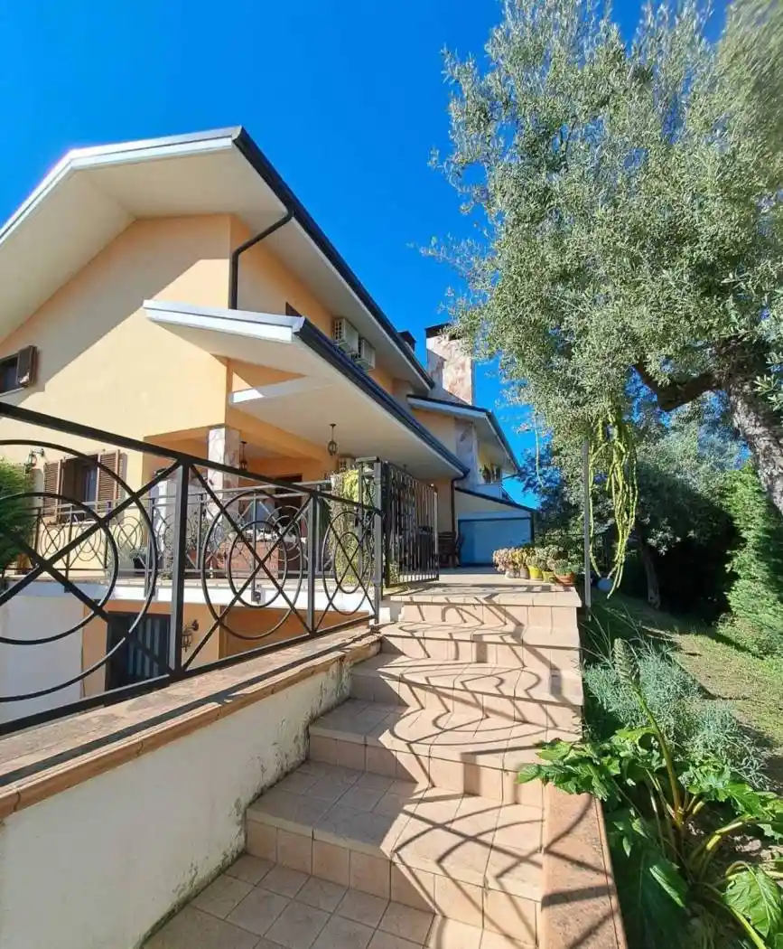 Villetta a schiera - foto 2