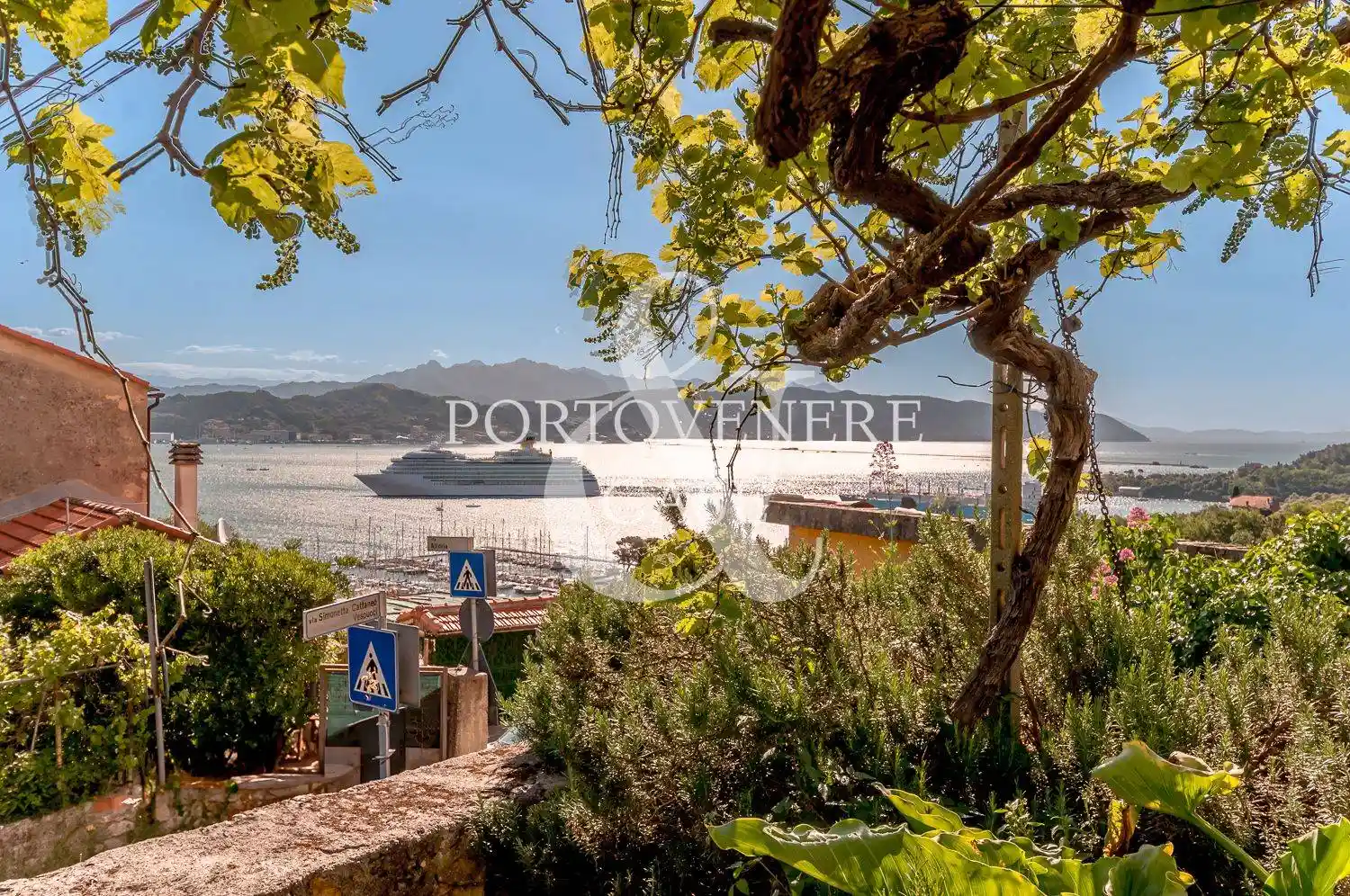 Appartamento in vendita a Portovenere