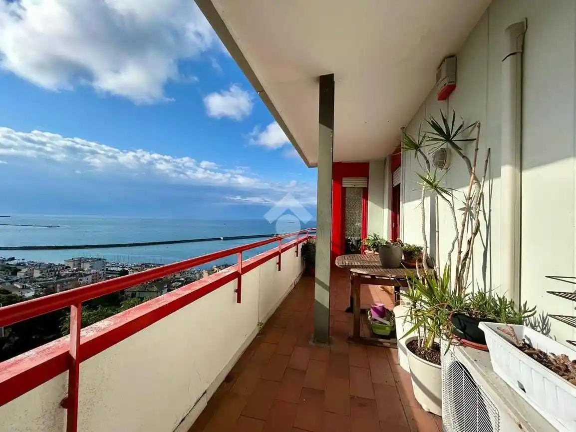 Appartamento in vendita a Genova