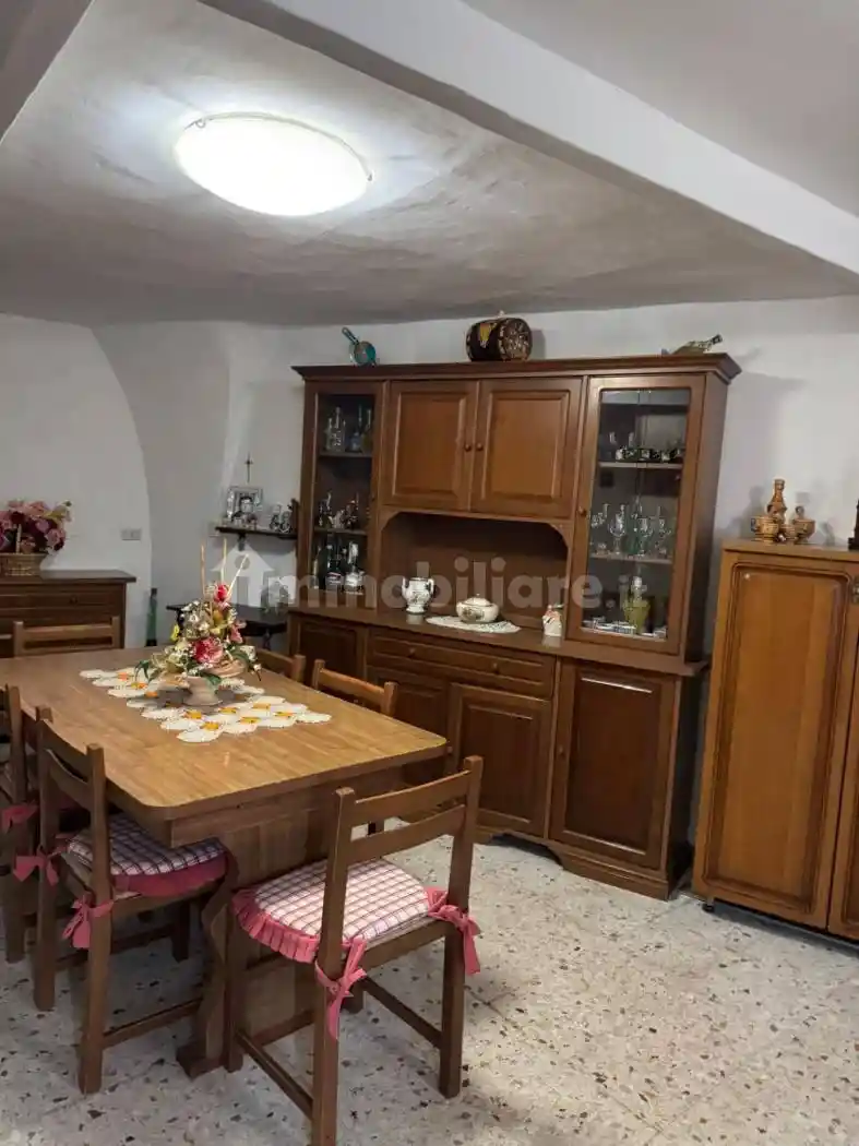 Casa indipendente in vendita a Castelluccio Valmaggiore