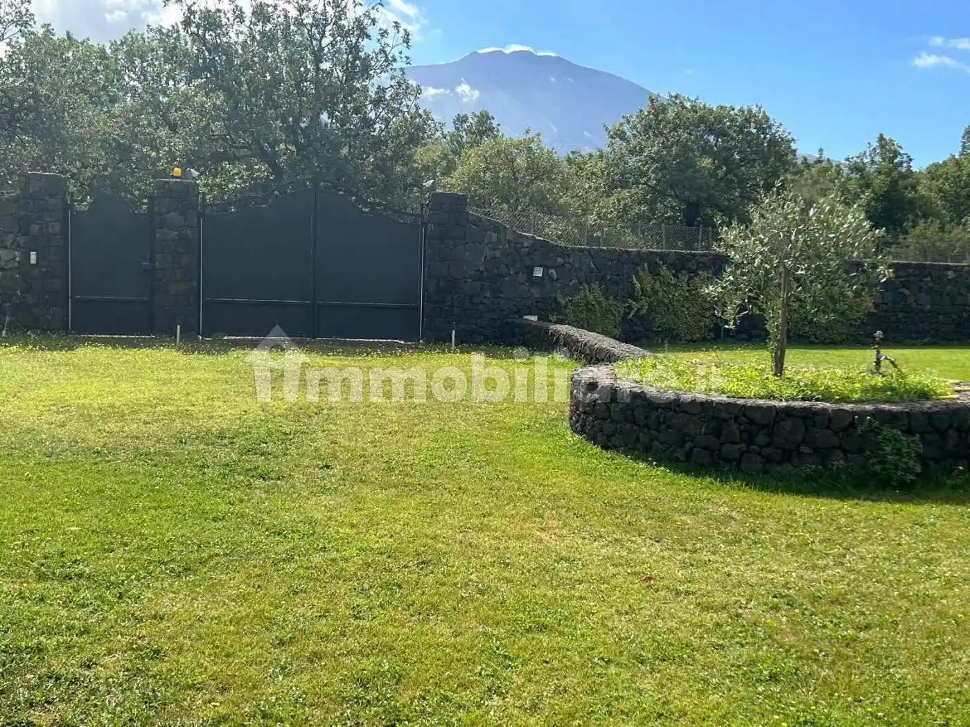 Rustico - Casale in vendita a Bronte