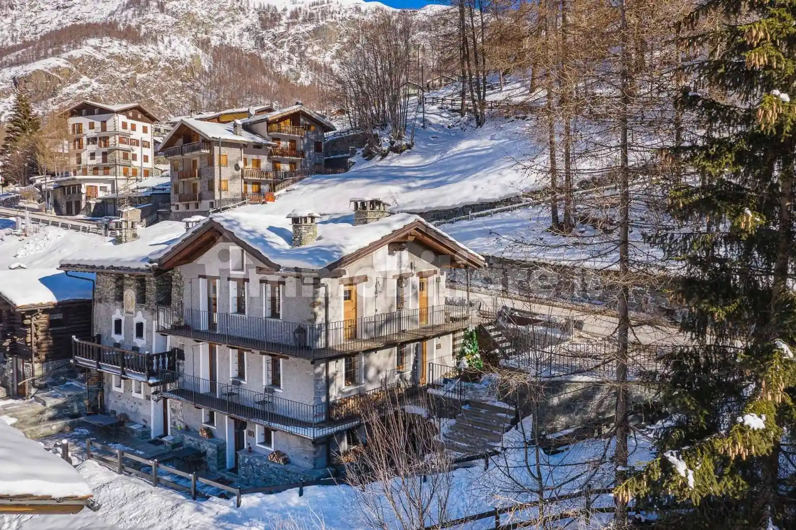 Casa indipendente in vendita a Valtournenche