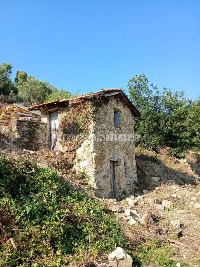 Rustico - Casale in vendita a Vallebona