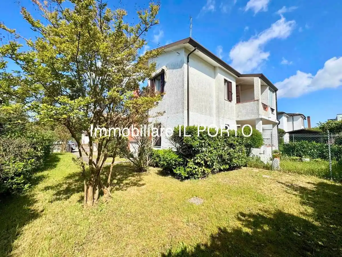 Villa in vendita a Comacchio