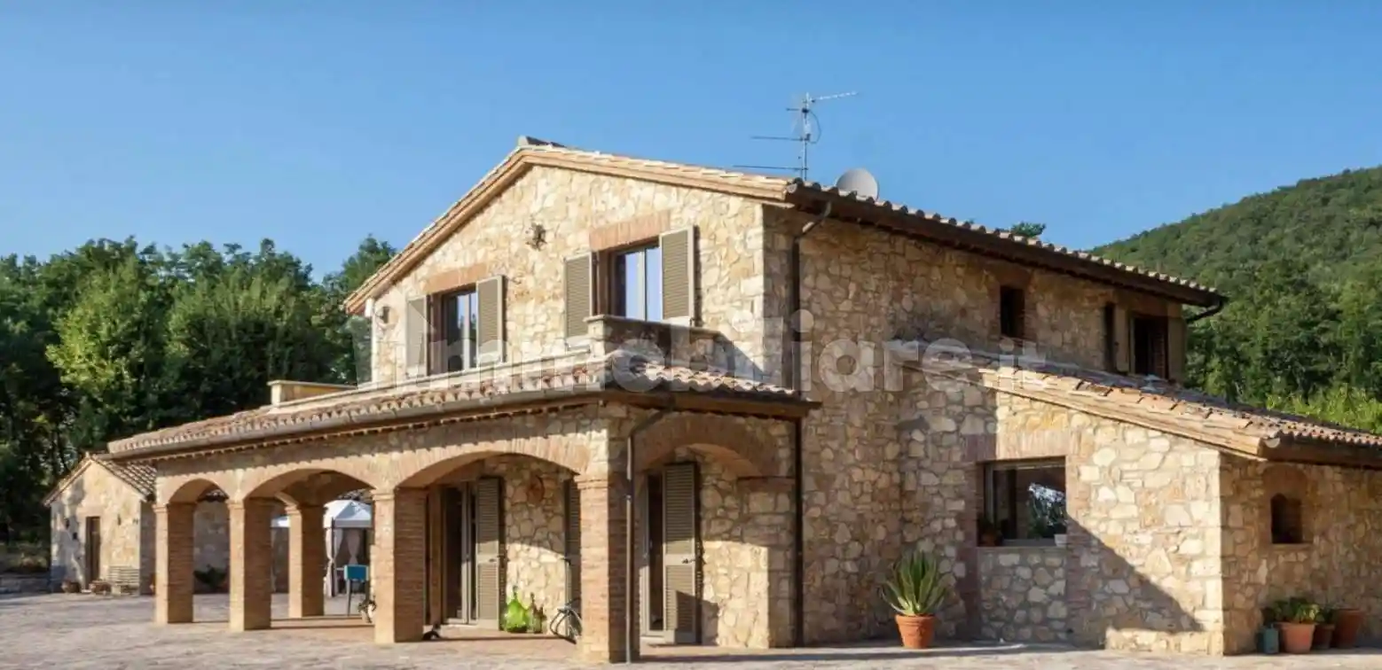 Rustico - Casale in vendita a Gualdo Cattaneo