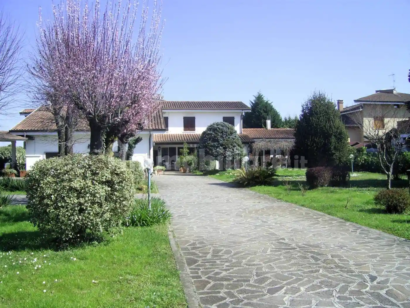 Villa in vendita a Porto Mantovano