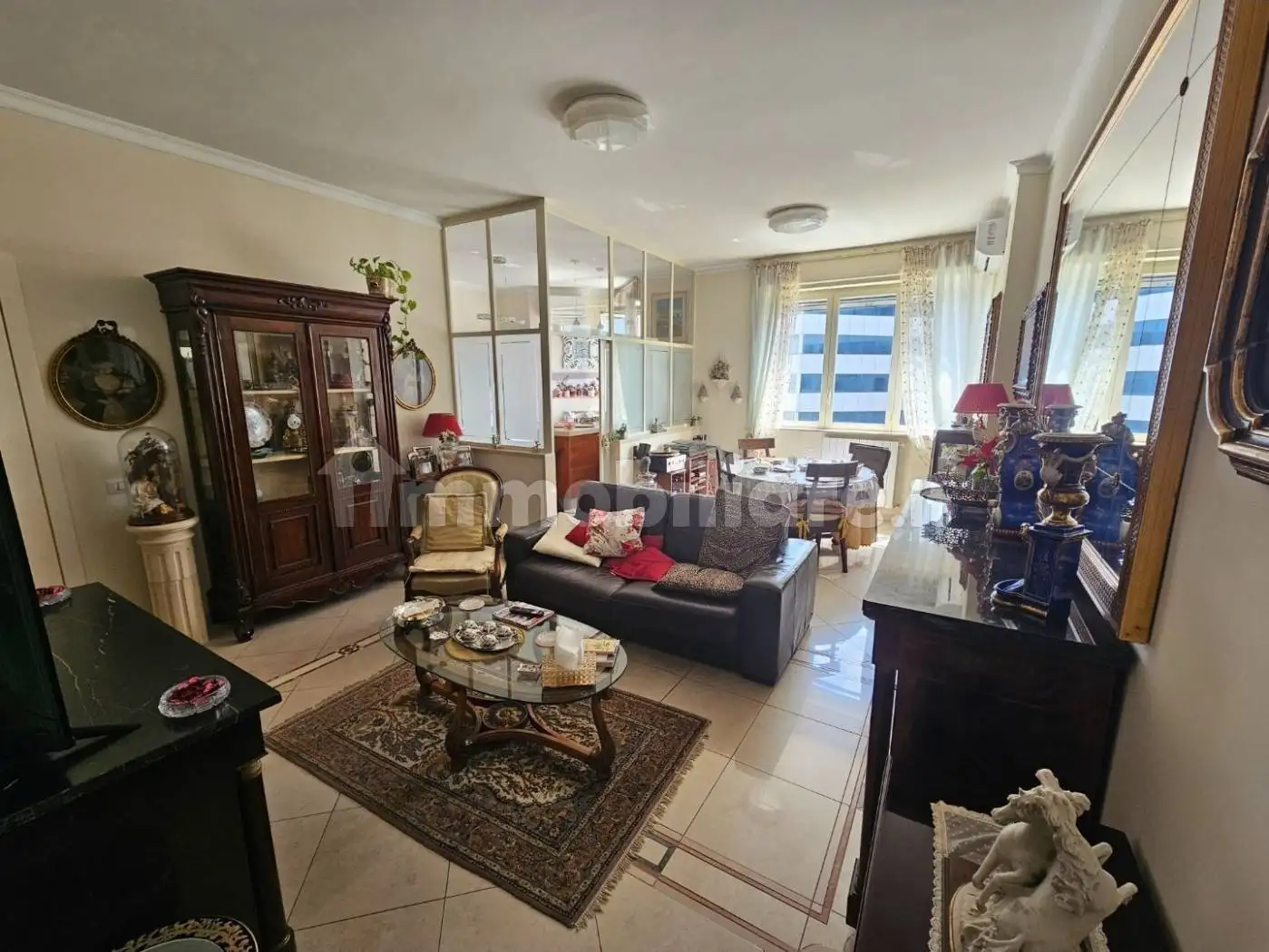 Appartamento in vendita a Napoli