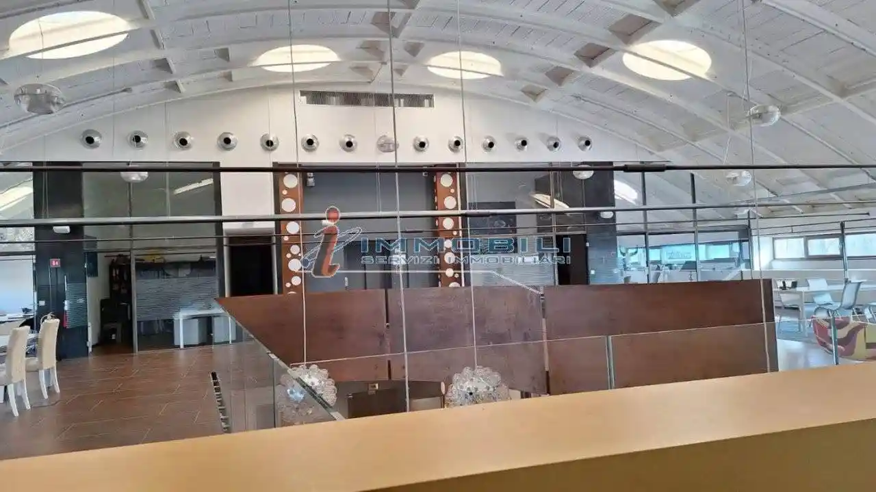 Palazzo - Edificio in Vendita - foto 3