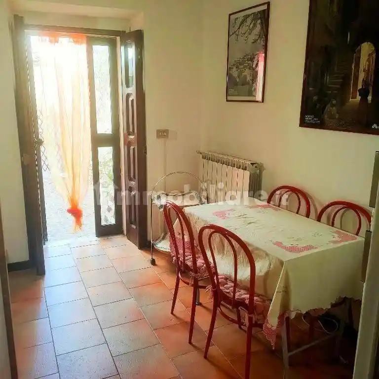 Terratetto unifamiliare via Pasquale Gatta 96, Villalago - foto 4