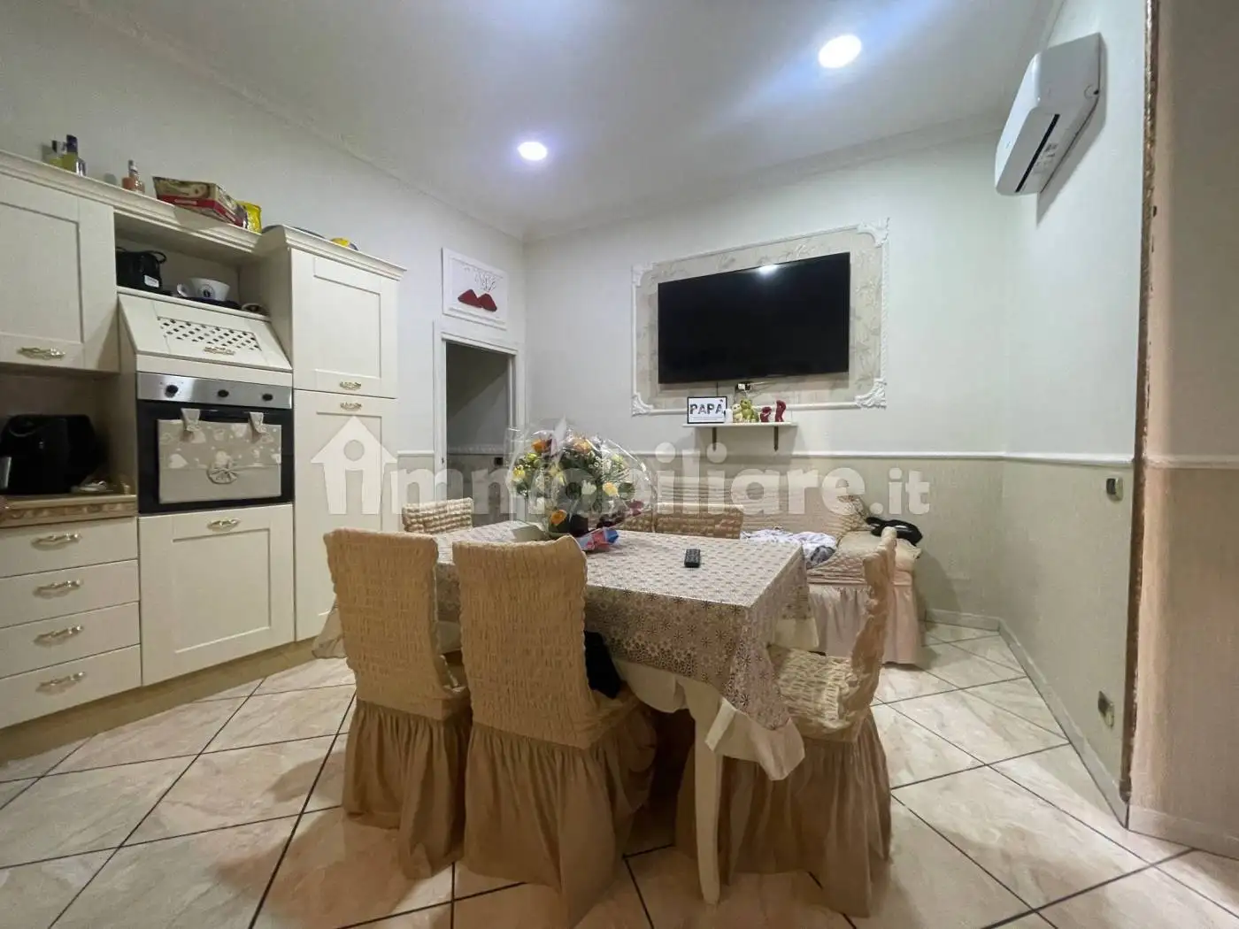 Appartamento in vendita a Napoli