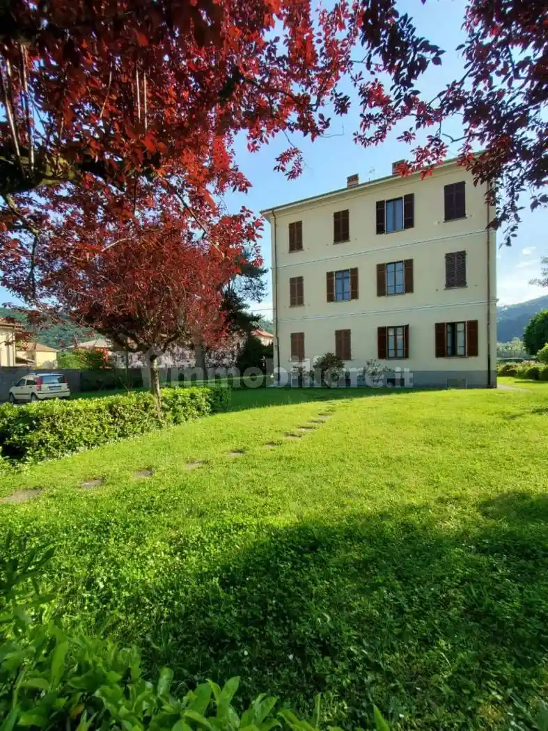 Appartamento in vendita a Borgosesia