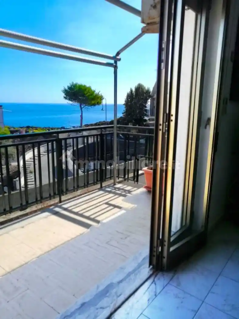 Appartamento in vendita a Acireale