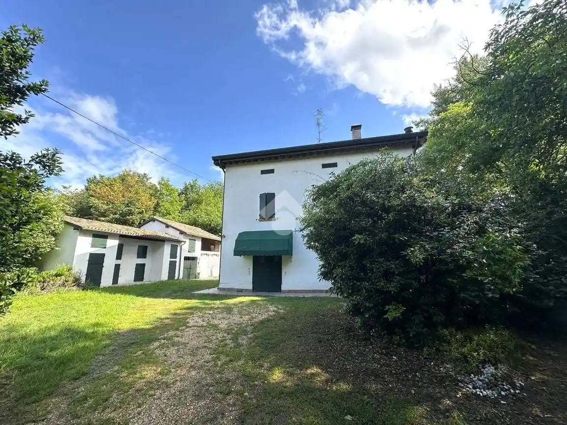 Casa indipendente in vendita a Medolla