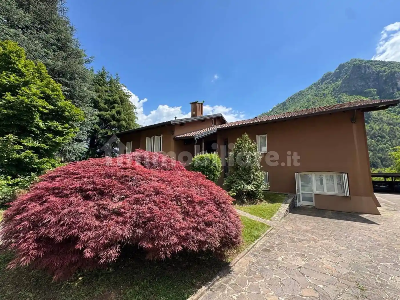 Villa in vendita a Ponte Nossa