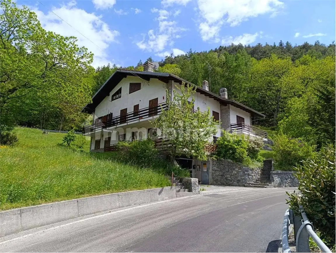 Bilocale emarese, Centro, Emarèse - foto 2