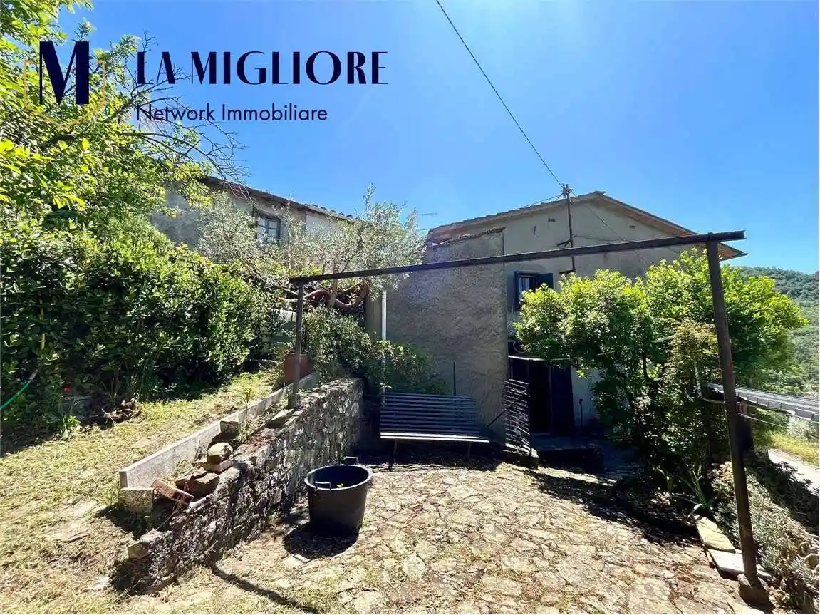 Casa indipendente in vendita a Montale