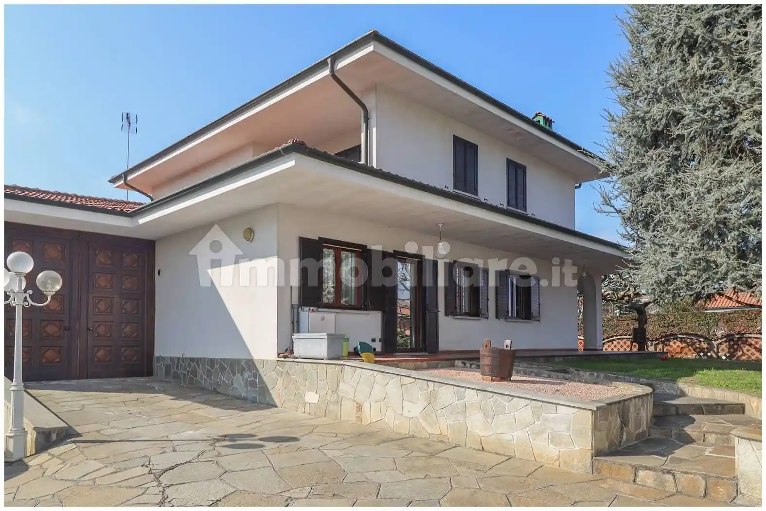 Villa in vendita a La Loggia