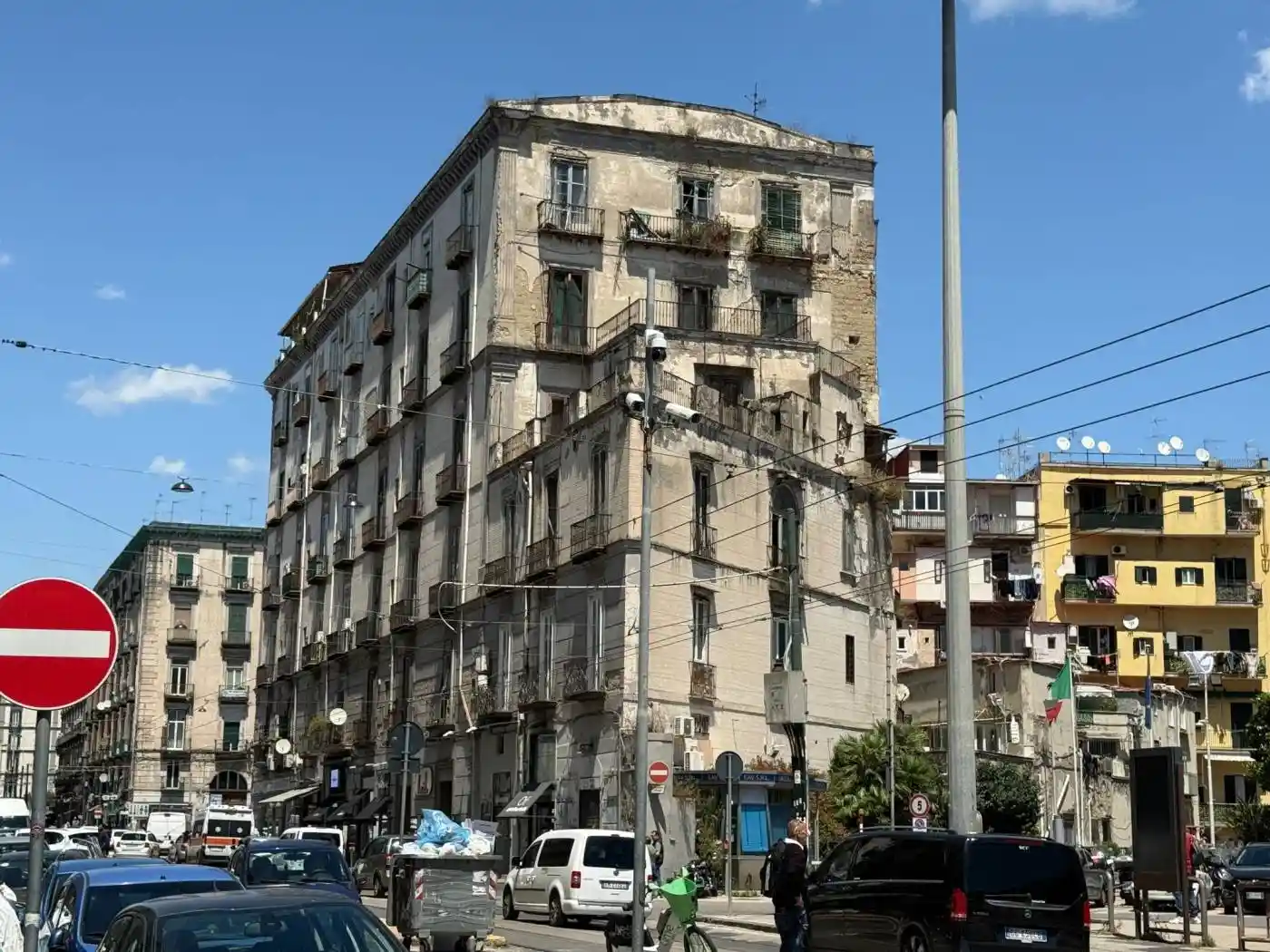 Palazzo - Edificio in Affitto - foto 4