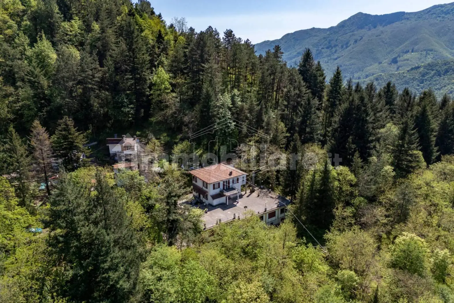 Villa in vendita a Borzonasca