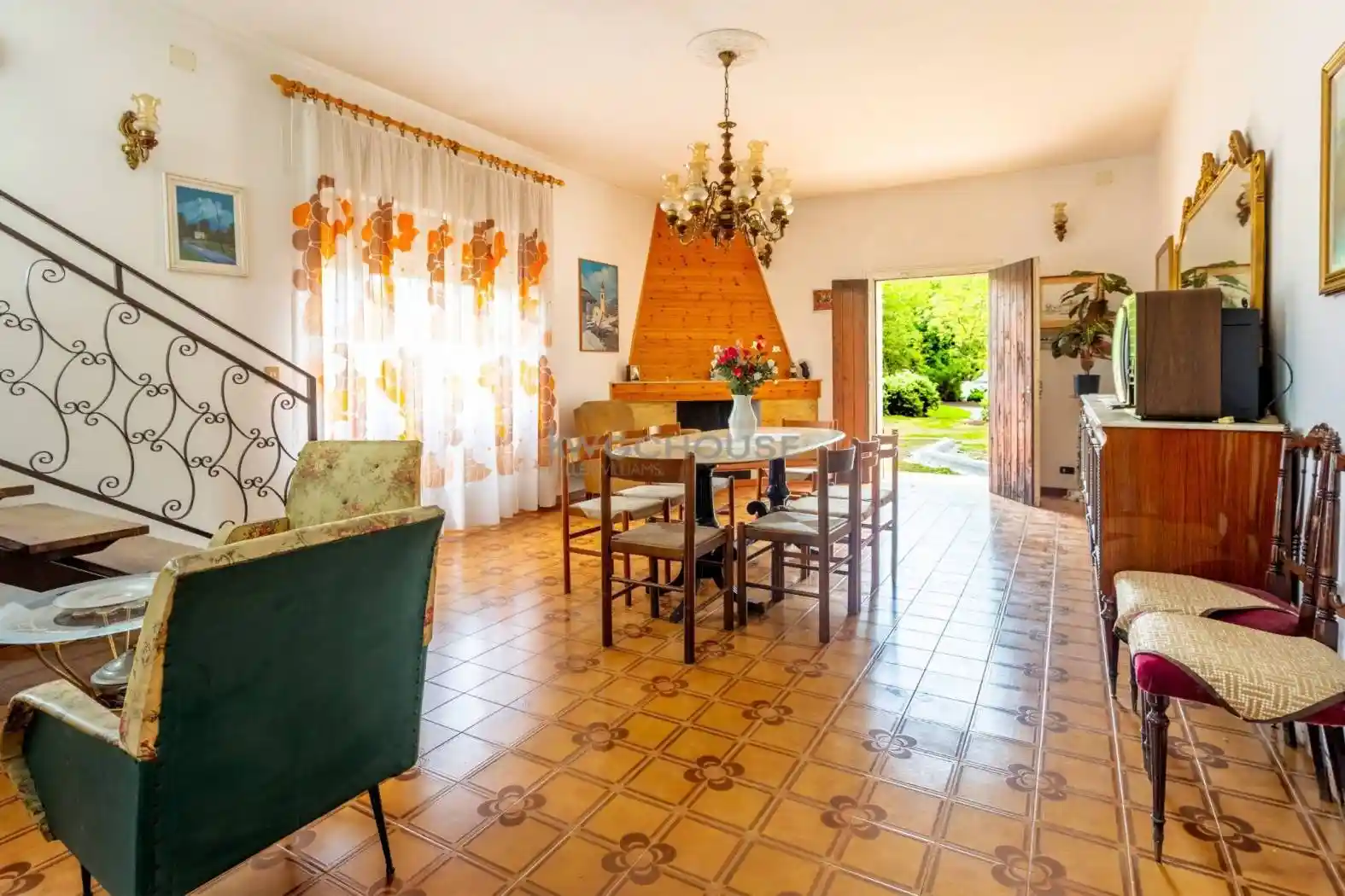 Villa in vendita a Cave