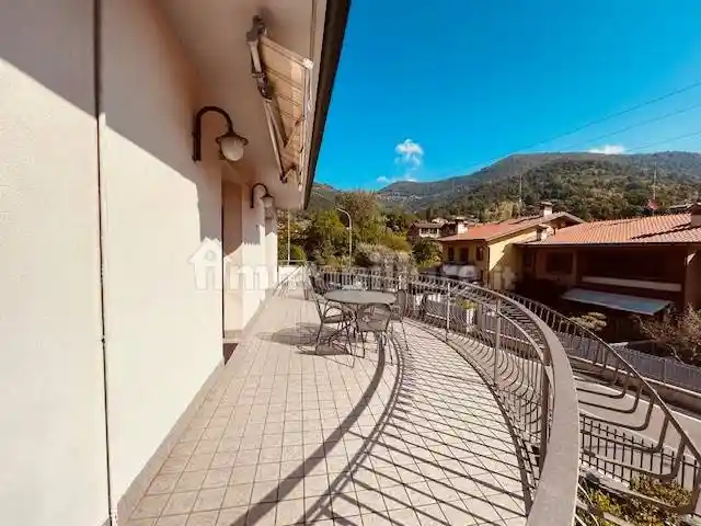 Villa in vendita a Alzano Lombardo