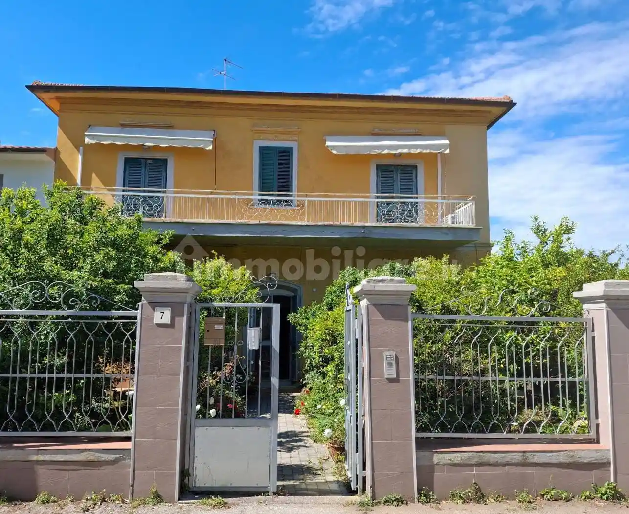 Villa in vendita a Livorno