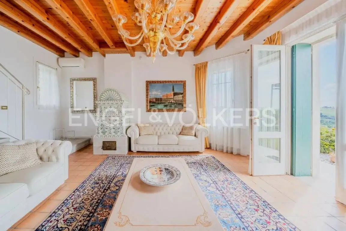 Villa in vendita a Refrontolo