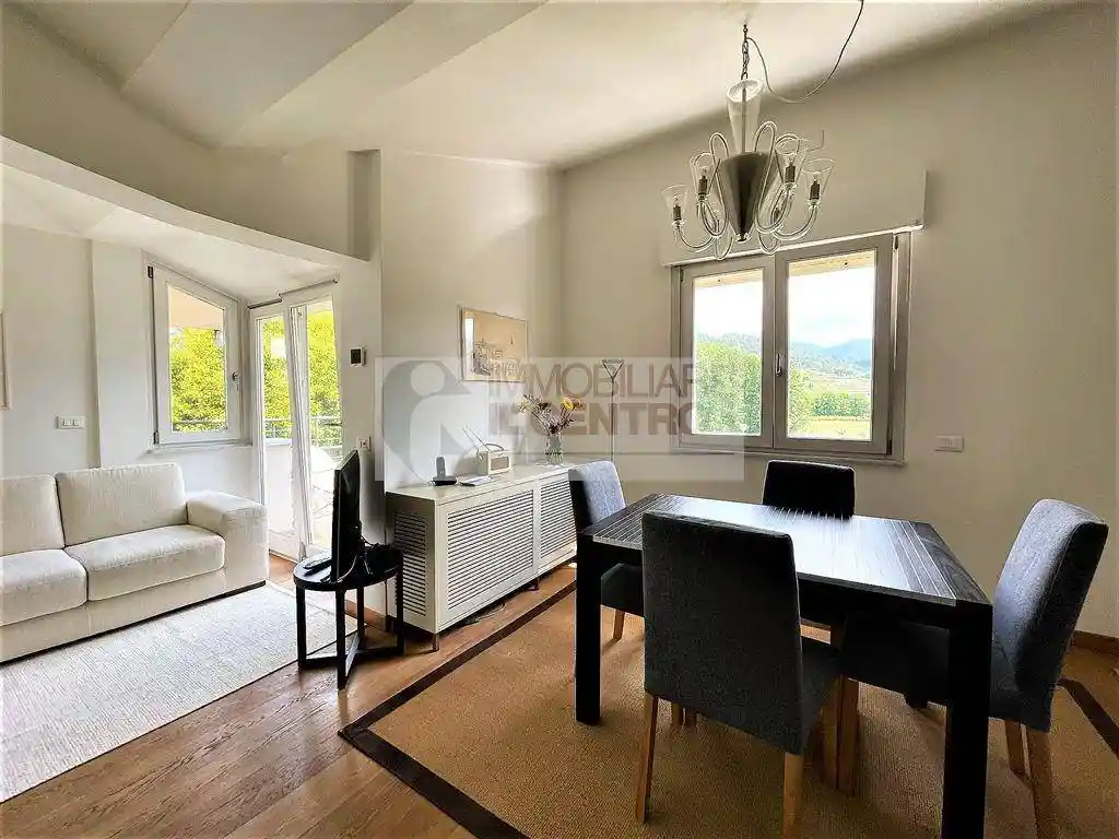 Appartamento in vendita a Luni