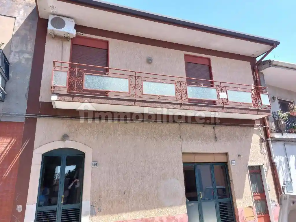 Appartamento in vendita a Trecastagni