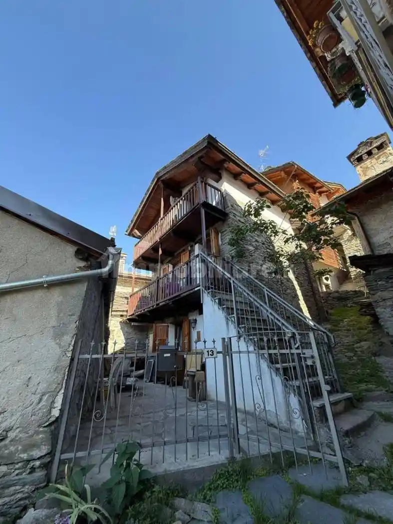 Casa indipendente in vendita a Nus