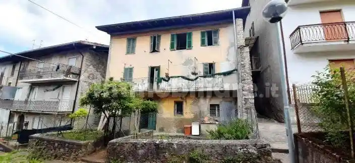 Casa indipendente in vendita a Zogno
