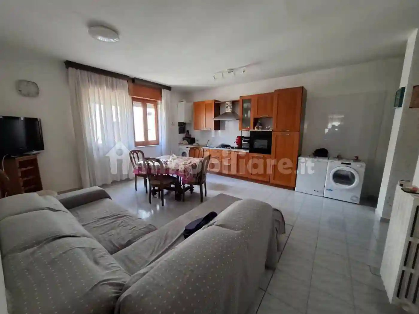 Palazzo - Edificio in Affitto - foto 4