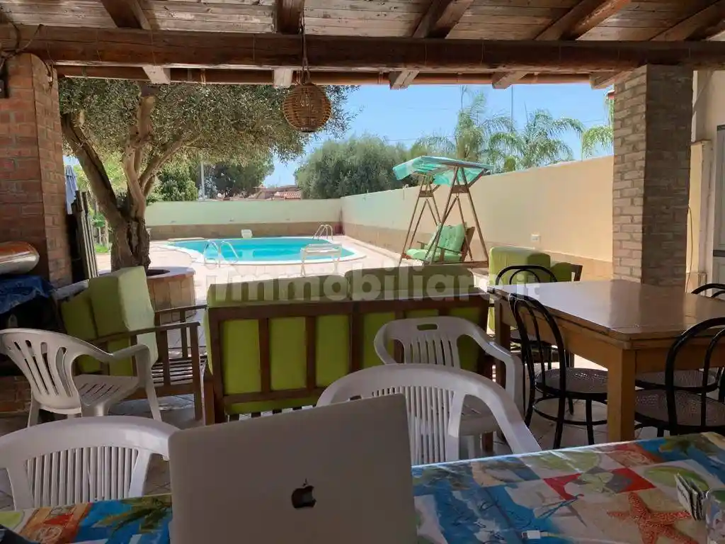 Villa in affitto a Siracusa