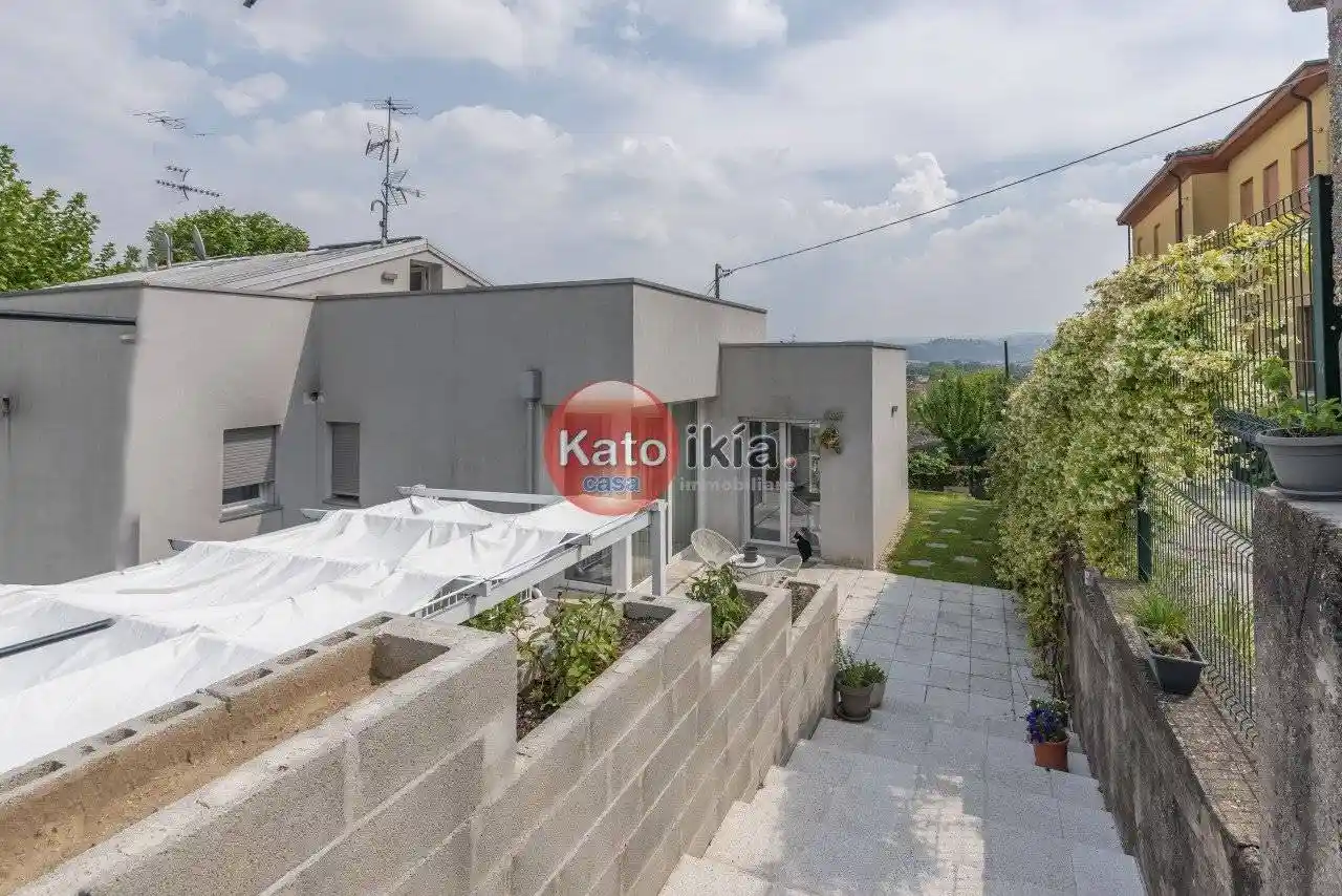 Villa in vendita a Creazzo