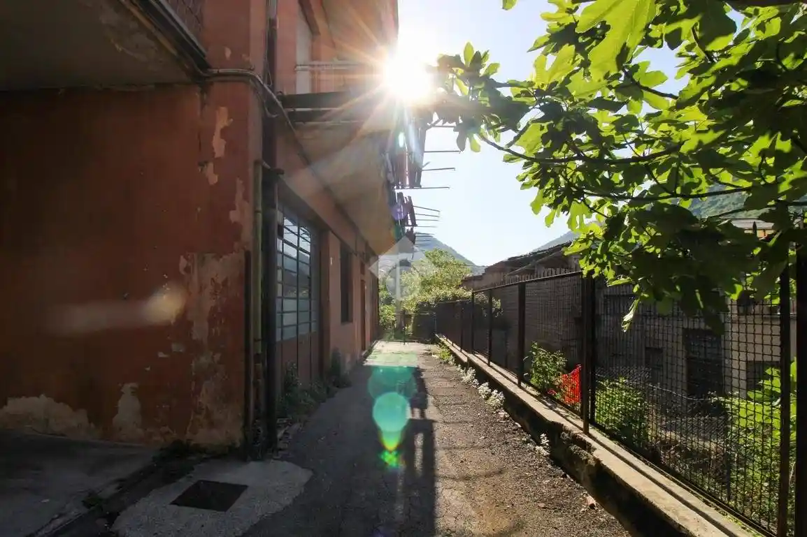 Palazzo - Edificio in vendita a Lumezzane