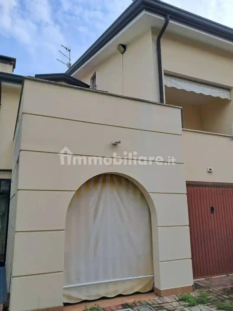 Villa in vendita a Due Carrare