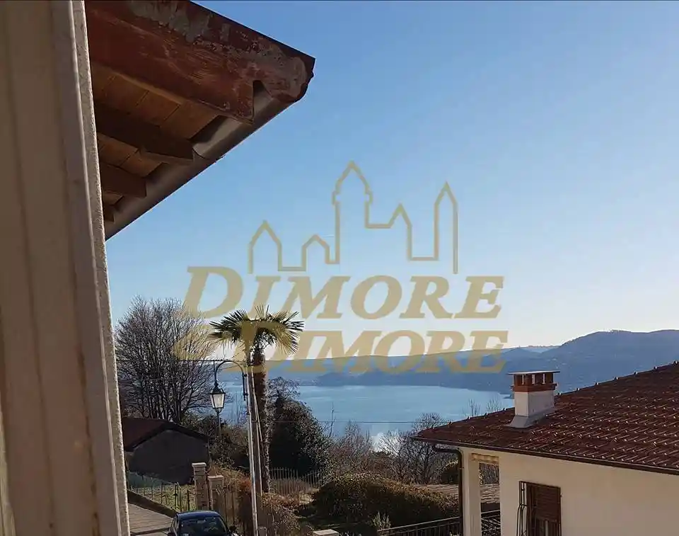 Villetta a schiera in vendita a Lesa