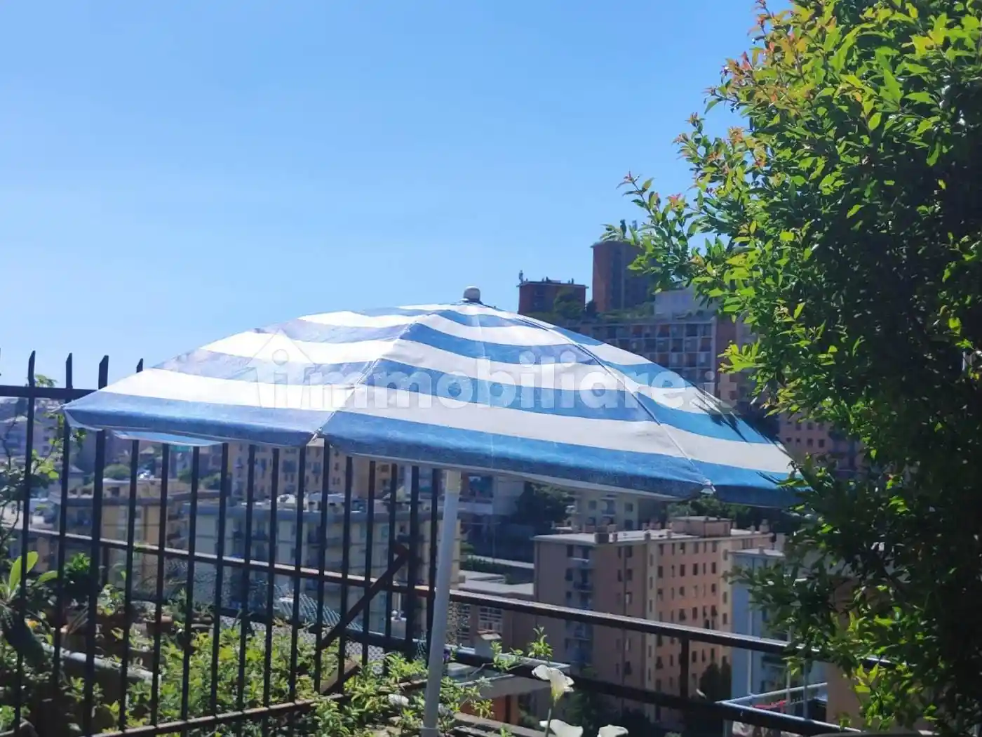 Appartamento in vendita a Genova