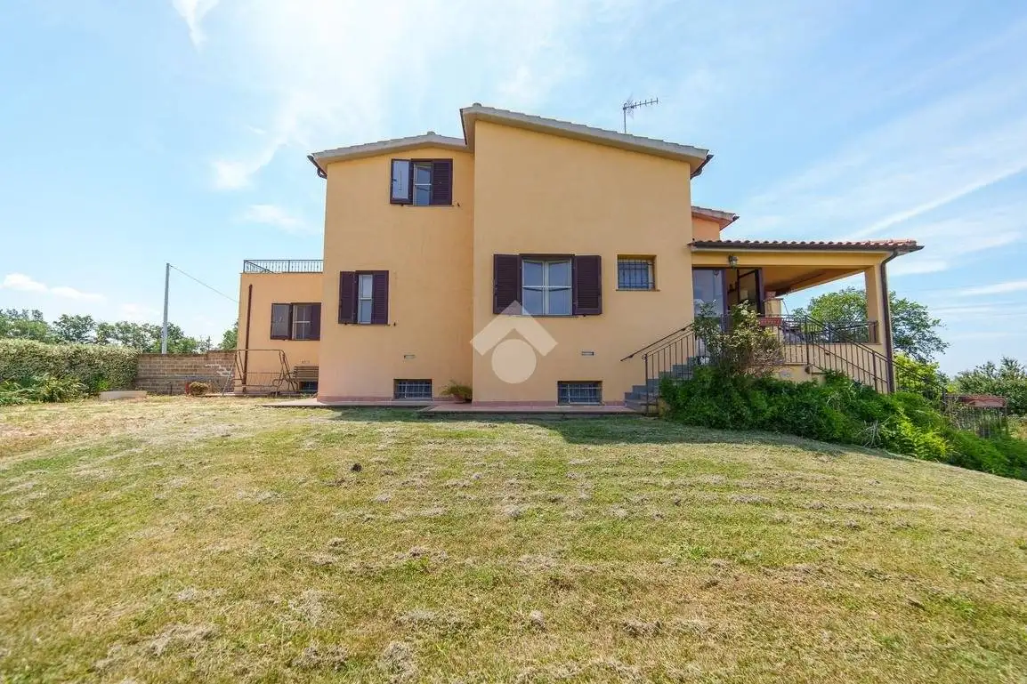 Villa in vendita a Tarquinia