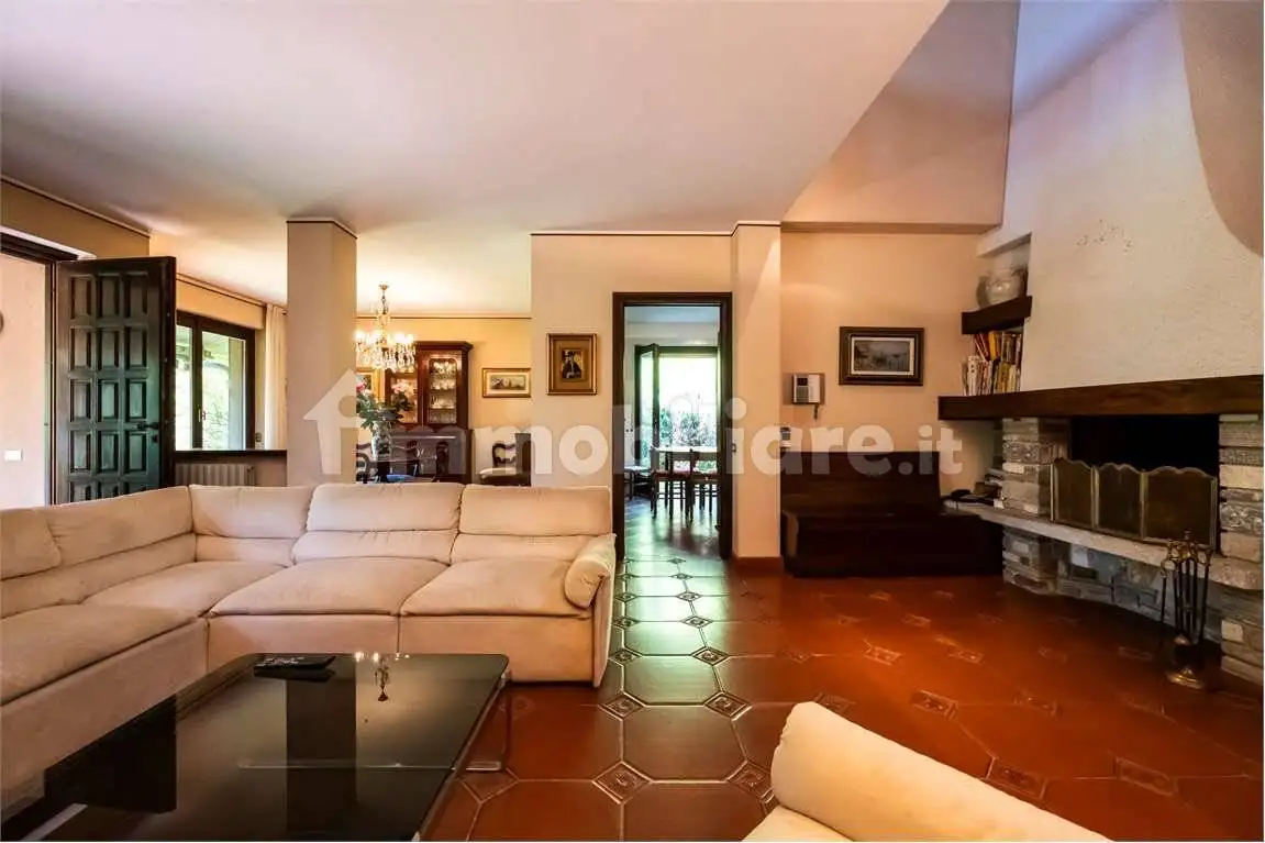 Villa unifamiliare via Don Parietti, 12, Barasso - foto 5