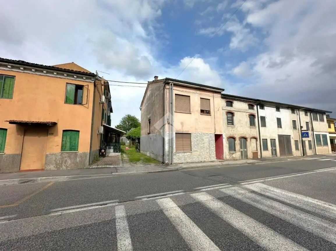Casa indipendente in vendita a Vicenza