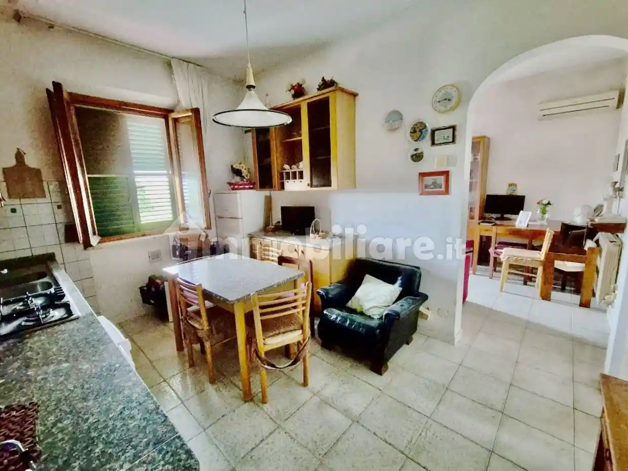 Appartamento in vendita a Cascina