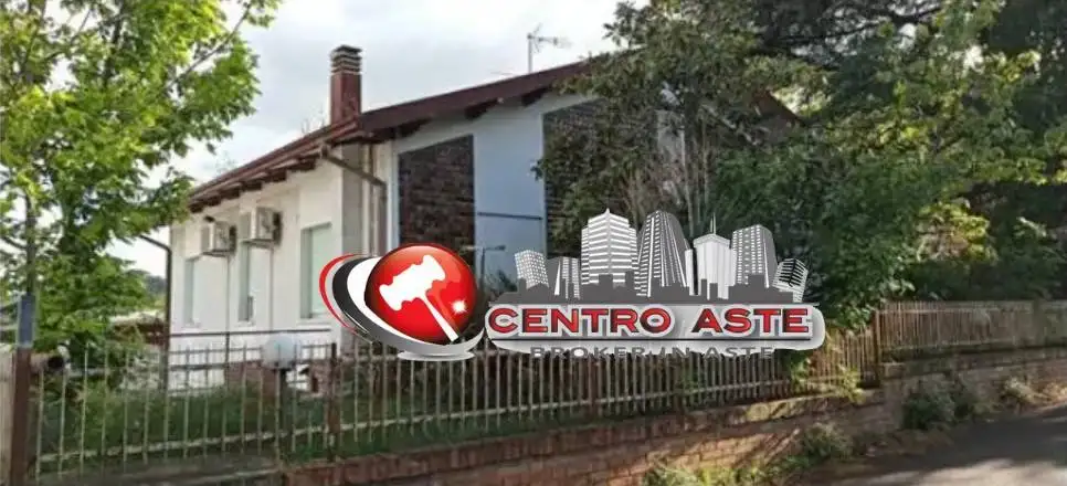 Villa in asta a Montefiore Conca